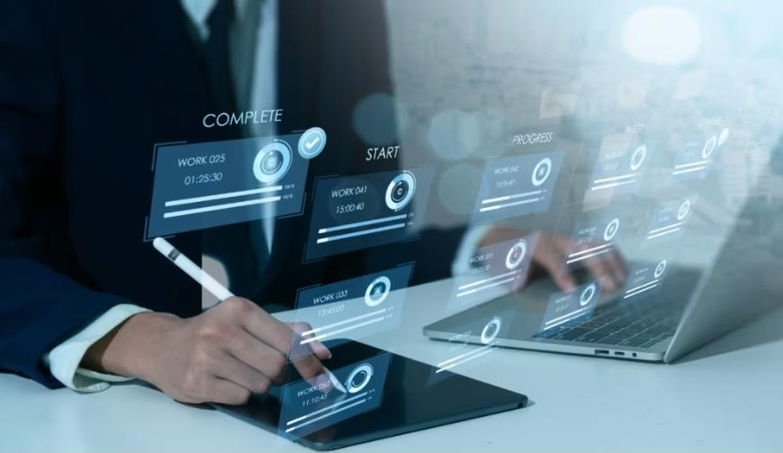 东兴市小程序定制：本地计算赋能，解锁核心优势